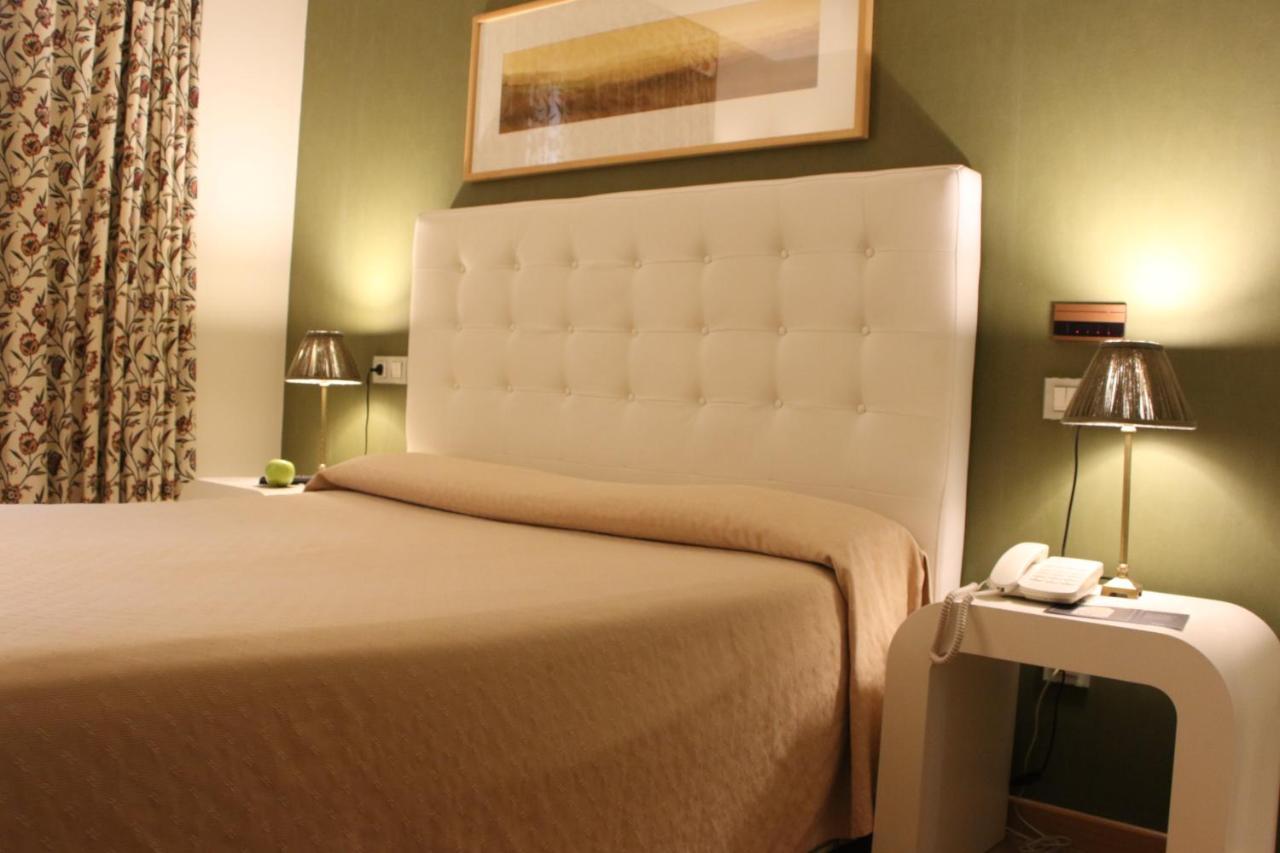 Hotel Bouza Ribadeo Ngoại thất bức ảnh