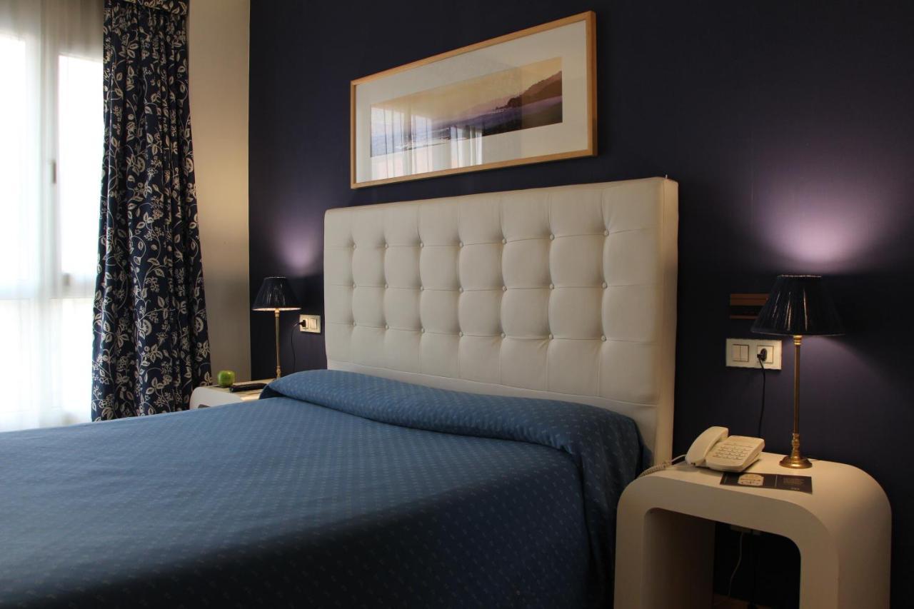Hotel Bouza Ribadeo Ngoại thất bức ảnh