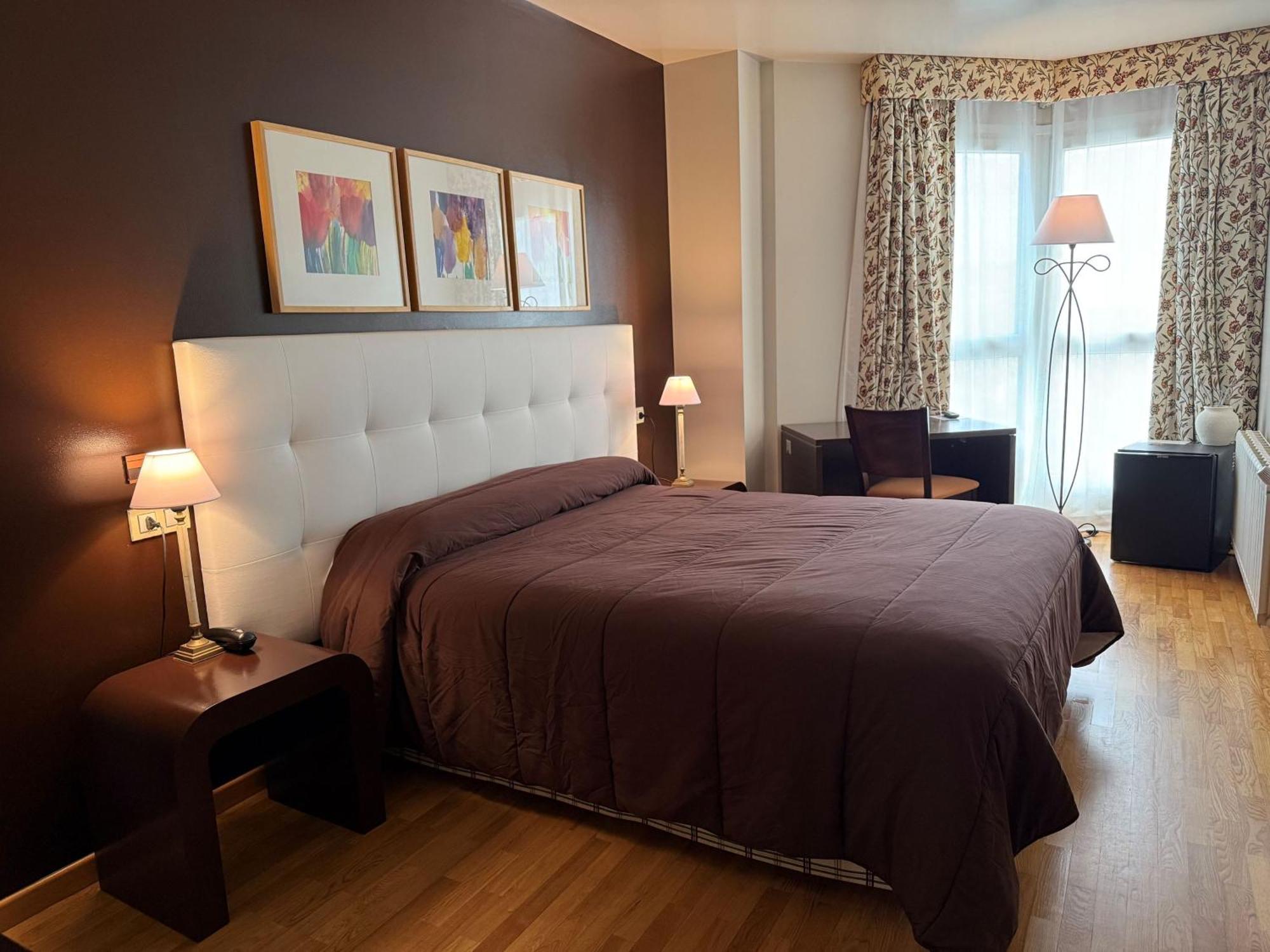 Hotel Bouza Ribadeo Ngoại thất bức ảnh